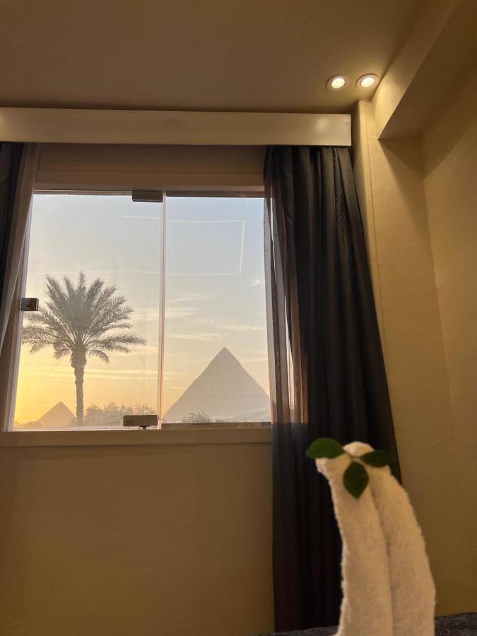 Blue Scarab Pyramids View 호텔 카이로 외부 사진