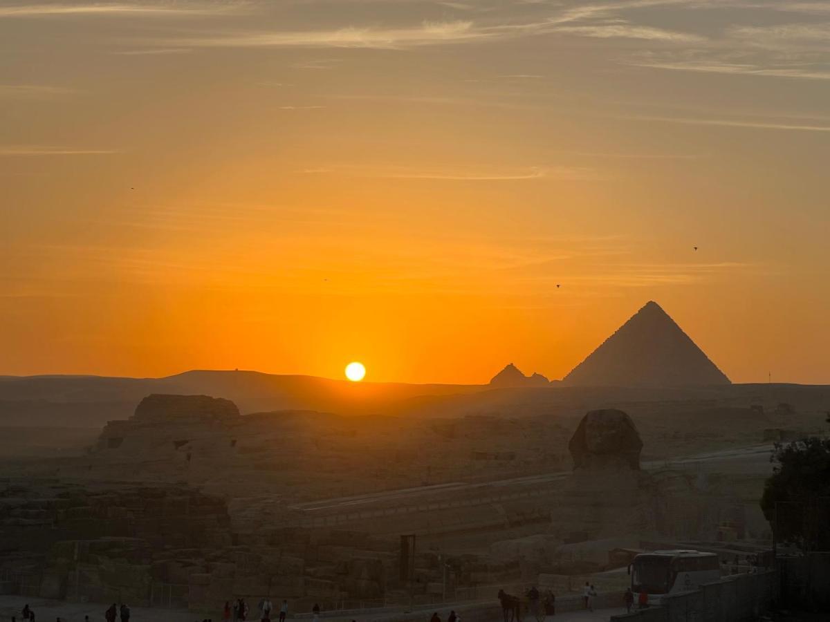 Blue Scarab Pyramids View 호텔 카이로 외부 사진