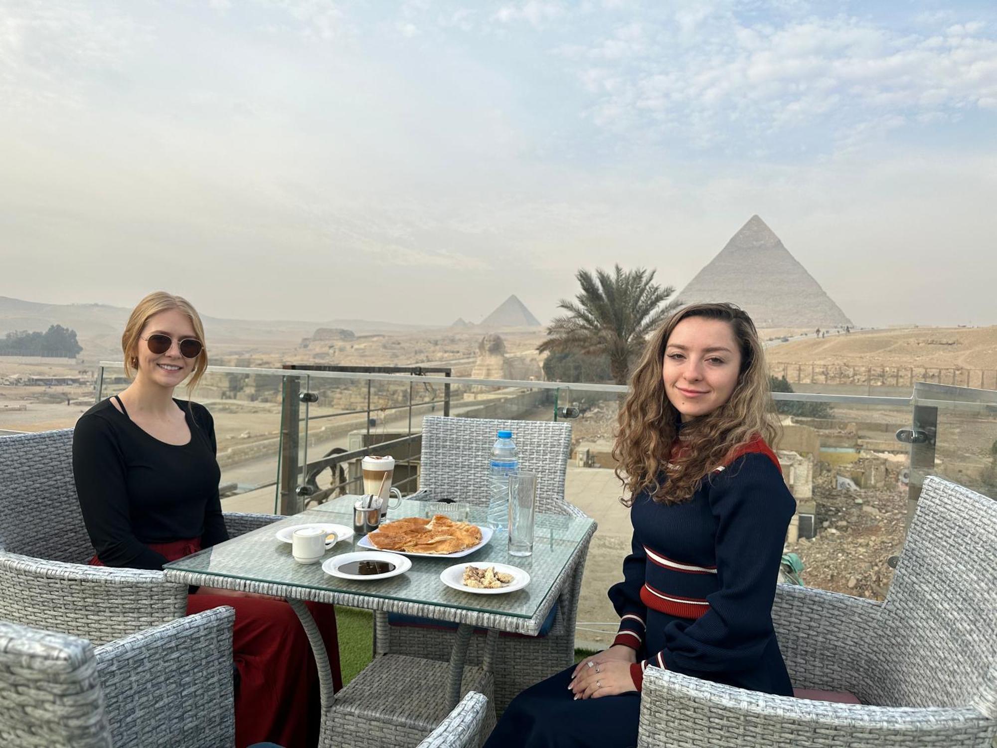 Blue Scarab Pyramids View 호텔 카이로 외부 사진